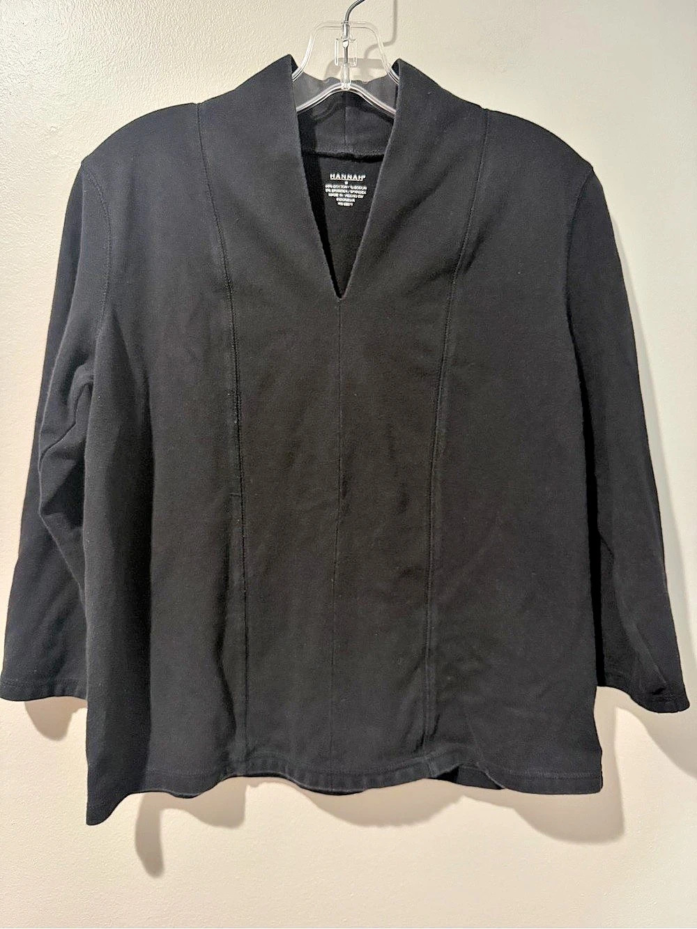 Hannah Black V-Neck Long Sleeve Top